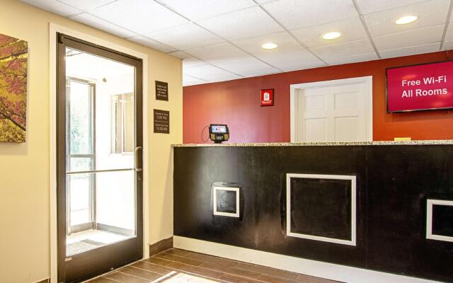 Red Roof Inn Scottsburg