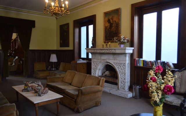Las Mercedes Hostal Residencial