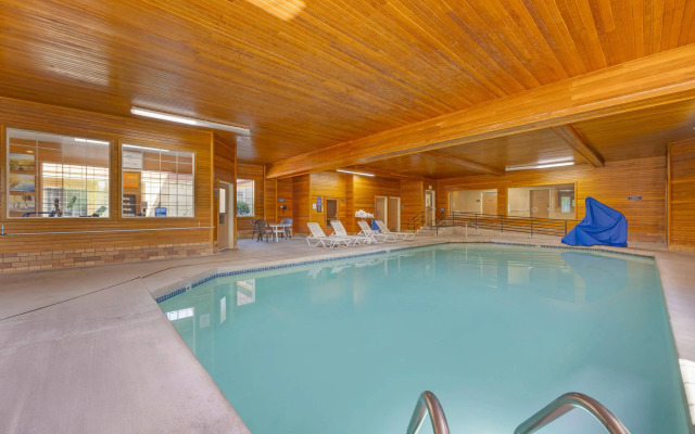 Comfort Suites Salem