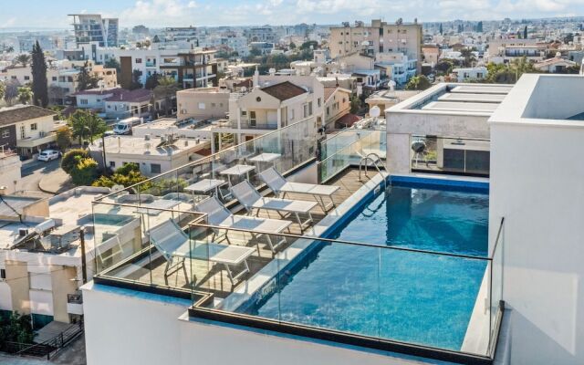 Sanders Crystal 1 - Charming 1-bdr Apt With Shared Pool