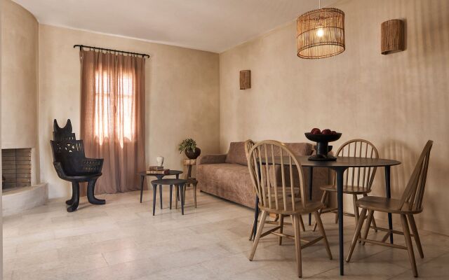 Naxian Collection