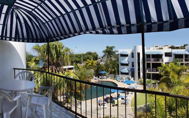 Headland Tropicana