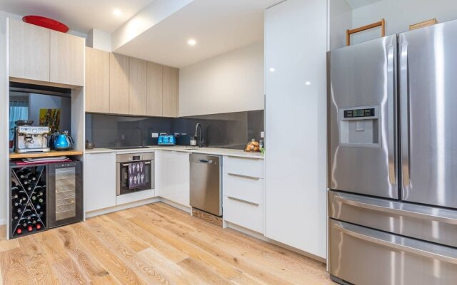 Designer Ground Floor Apartment in Ponsonby