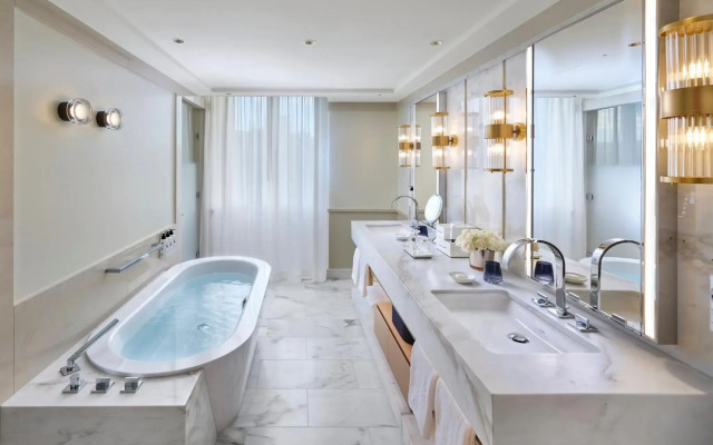 Mandarin Oriental Savoy, Zurich