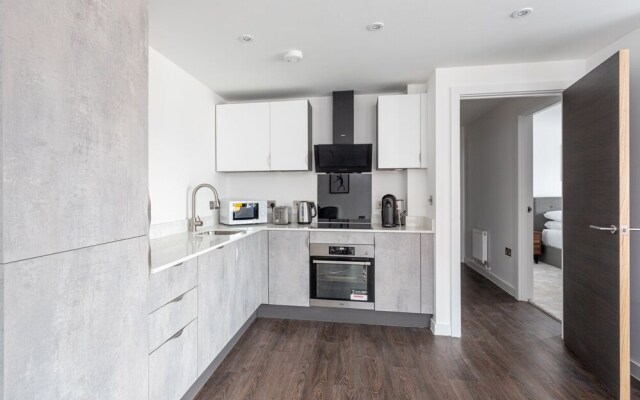 Modern & Stylish 2 Bed York Apartment