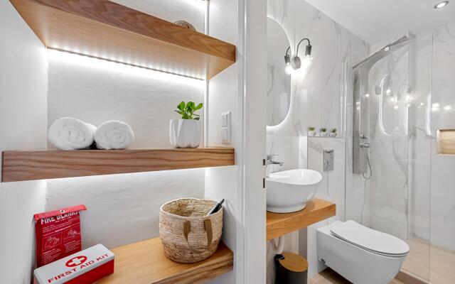 Aristo Apartment by Estia