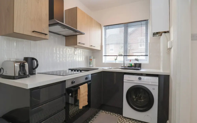 11a Manning Road