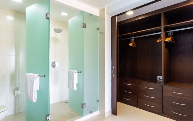 Mareazul Casa Quetzal 3 Bedroom Apts by RedAwning