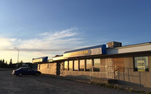 Wakiki Motel & Lounge