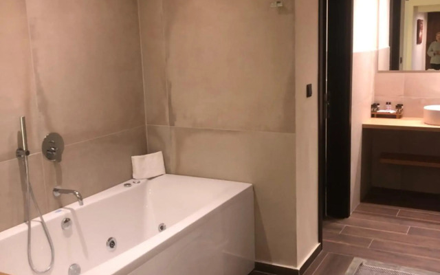 Valeni Boutique Hotel