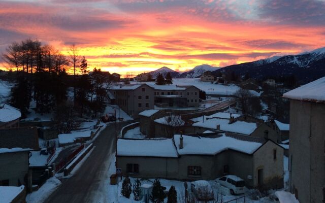 Hôtel Restaurant Le Lassus