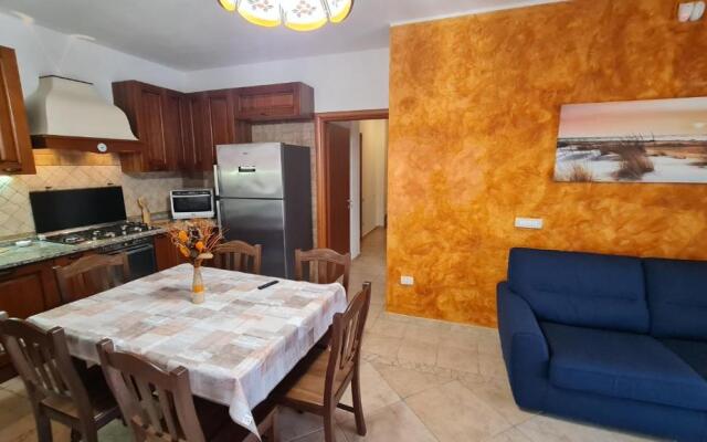 Villa Vivi. Piscina, idro, giardino e condizionatore