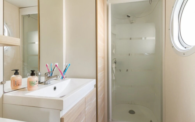 Castel Parc De Fierbois