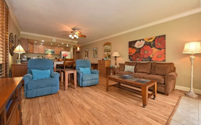 Hale Mahina #b101 1 Bedroom Condo by RedAwning