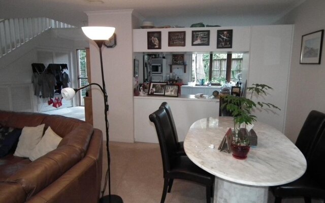 Frenchs Forest Bed and Breakfast