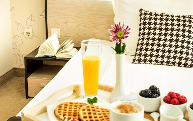 City Avenue Hotel by HMG