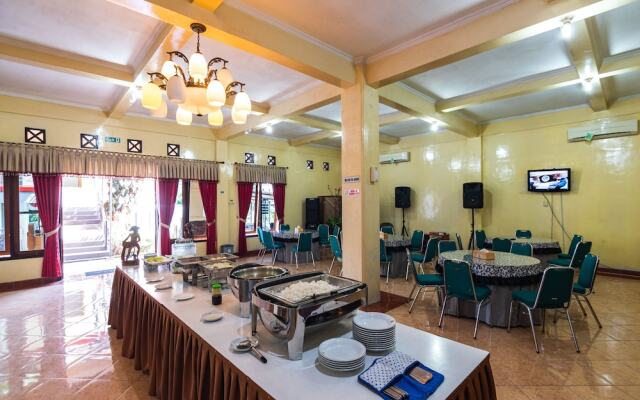 Sinergi Hotel Tretes by OYO Rooms