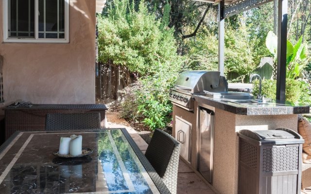 Sequoia Parks Coast Wineries Skiing-Enjoy Hot Tub Firepit Outdoor Kitchen