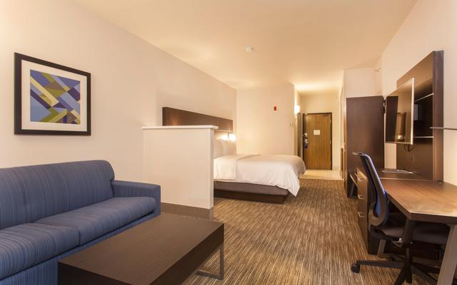 Holiday Inn Express And Suites Santa Fe, an IHG Hotel