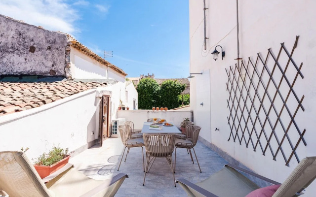 Five Stars Sicily Intera