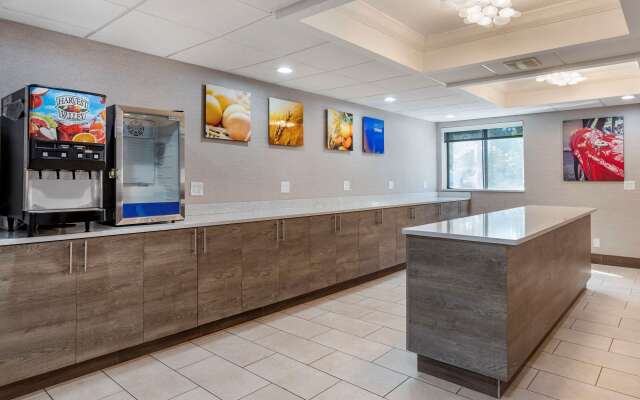 Comfort Inn Near Greenfield Village