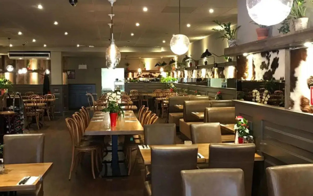 Hotel Manofa