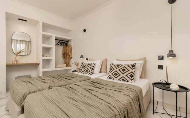 Daisy Hotel, Tsilivi