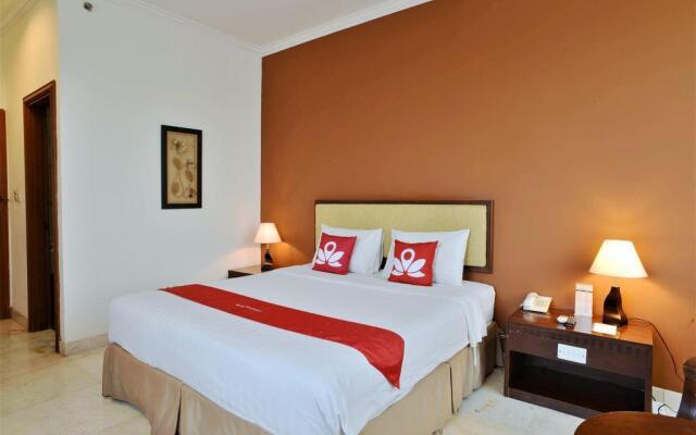 ZEN Rooms Near Grand Indonesia Mall