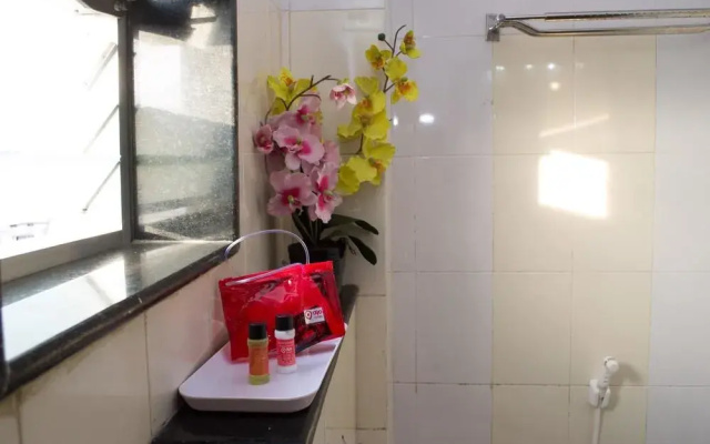 OYO Rooms Link Road
