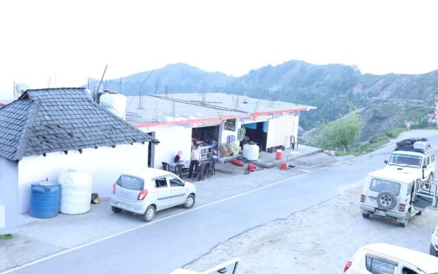 Trinetra Homestay