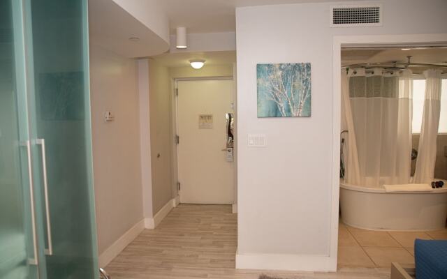 Allure Suites