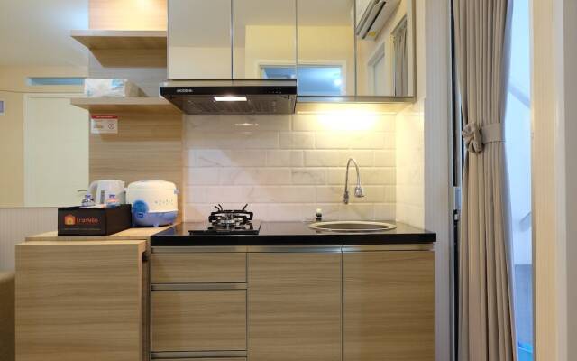 Clean 2BR Bassura City Apartment