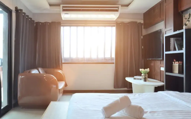 Deco Lux Hotel