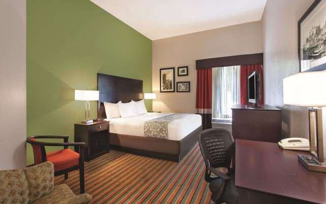 La Quinta Inn & Suites by Wyndham Tampa Bay Area-Tampa South