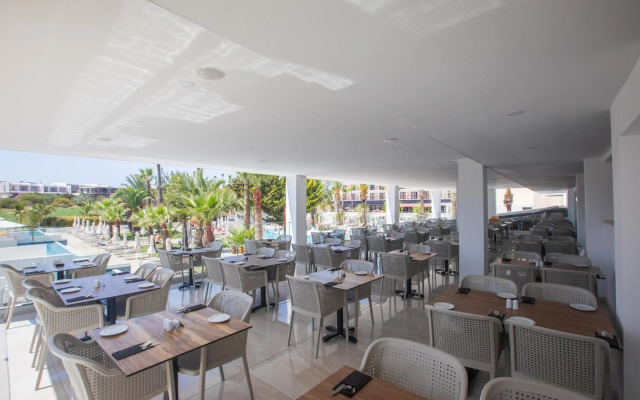 Bohemian Gardens Hotel