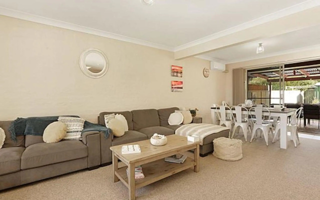 Fantastic Huskisson Location and Affordable