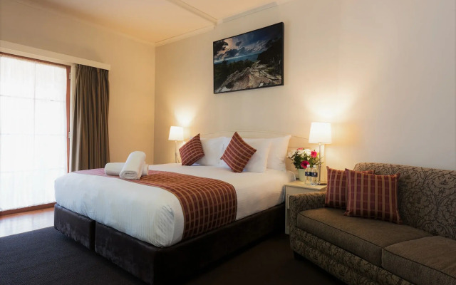 Bowen Inn Motel