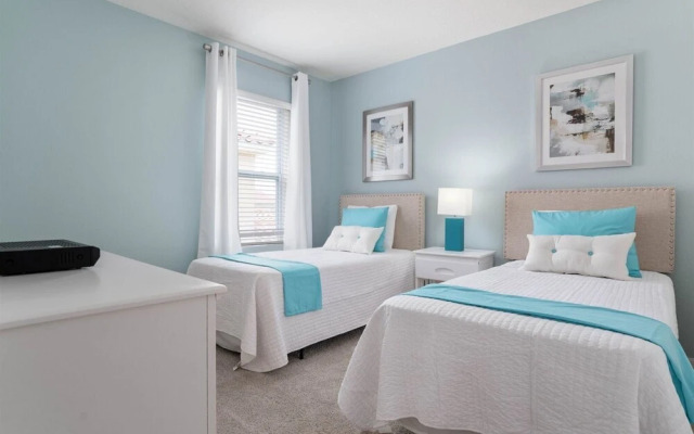 5BR Pool Home w Gameroom