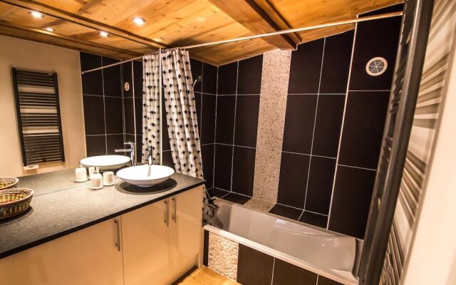 Le Savoy Luxury Private Apartment