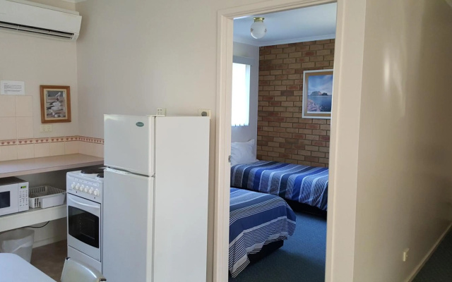 Balnarring Village Motor Inn – Kitchen – Melbourne