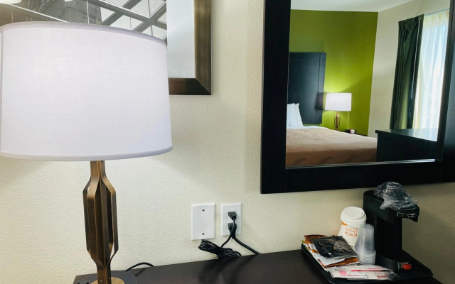 Quality Inn & Suites Lake Charles South