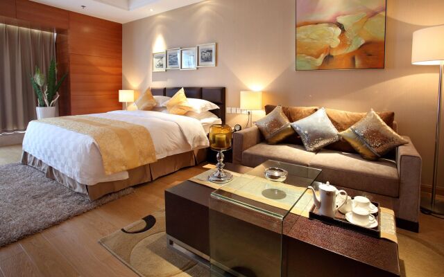 Noble Crown Hotel
