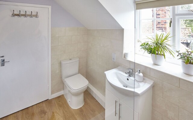 Host Stay Buckingham Square