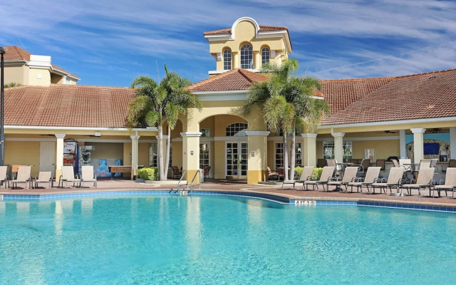 Beautiful Deluxe Condo, Vista Cay - 3024
