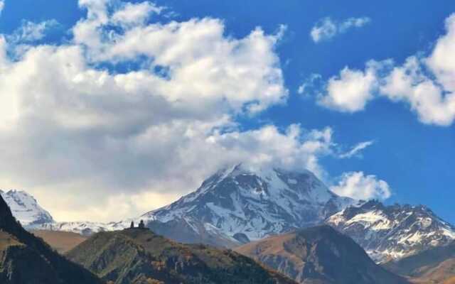 Hotel Axien Kazbegi