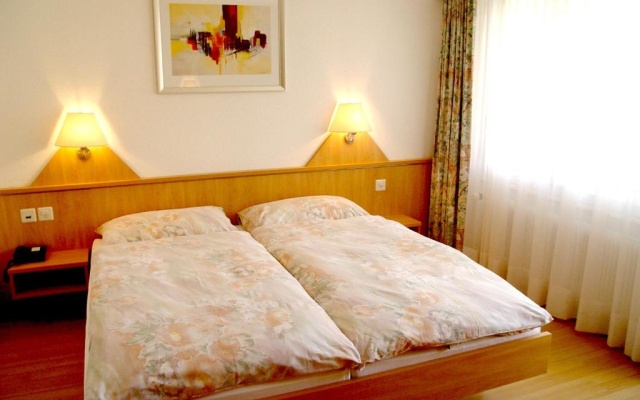 Hotel Eden No. 7 – Guest Rooms – Saas-Fee