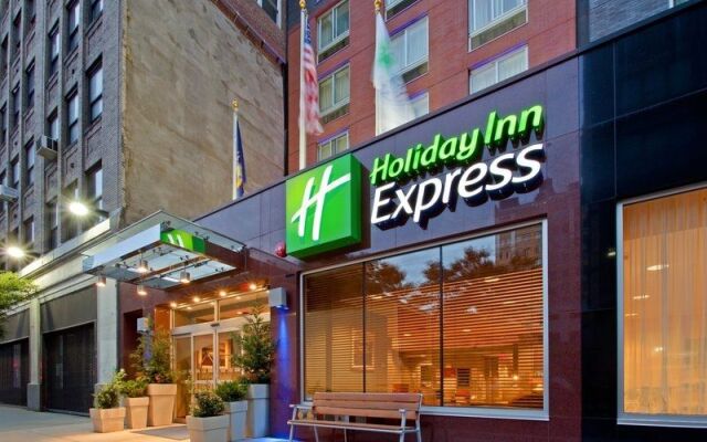 Holiday Inn Express New York City Times Square