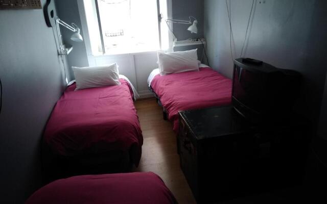 Edith Cavell10 Lisbon Guest House