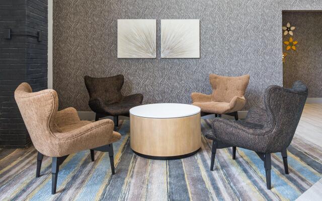 Holiday Inn Roanoke Airport – Conference CTR by IHG