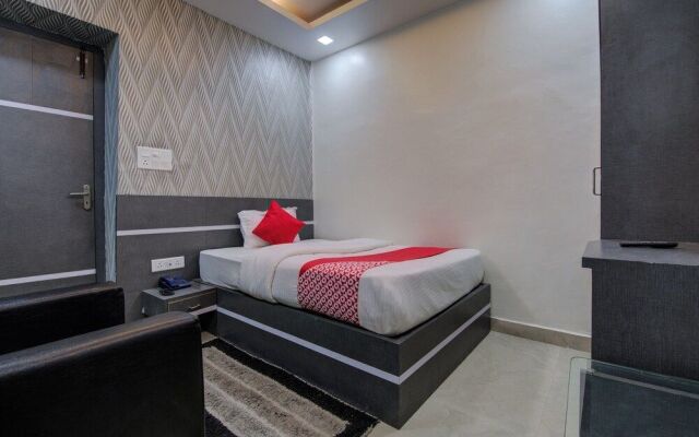 Oyo 17188 A K Residency